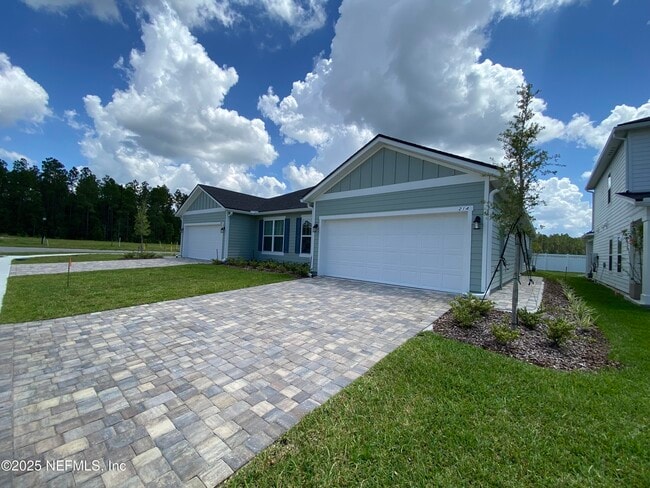 Building Photo - 214 Water Elm Walk