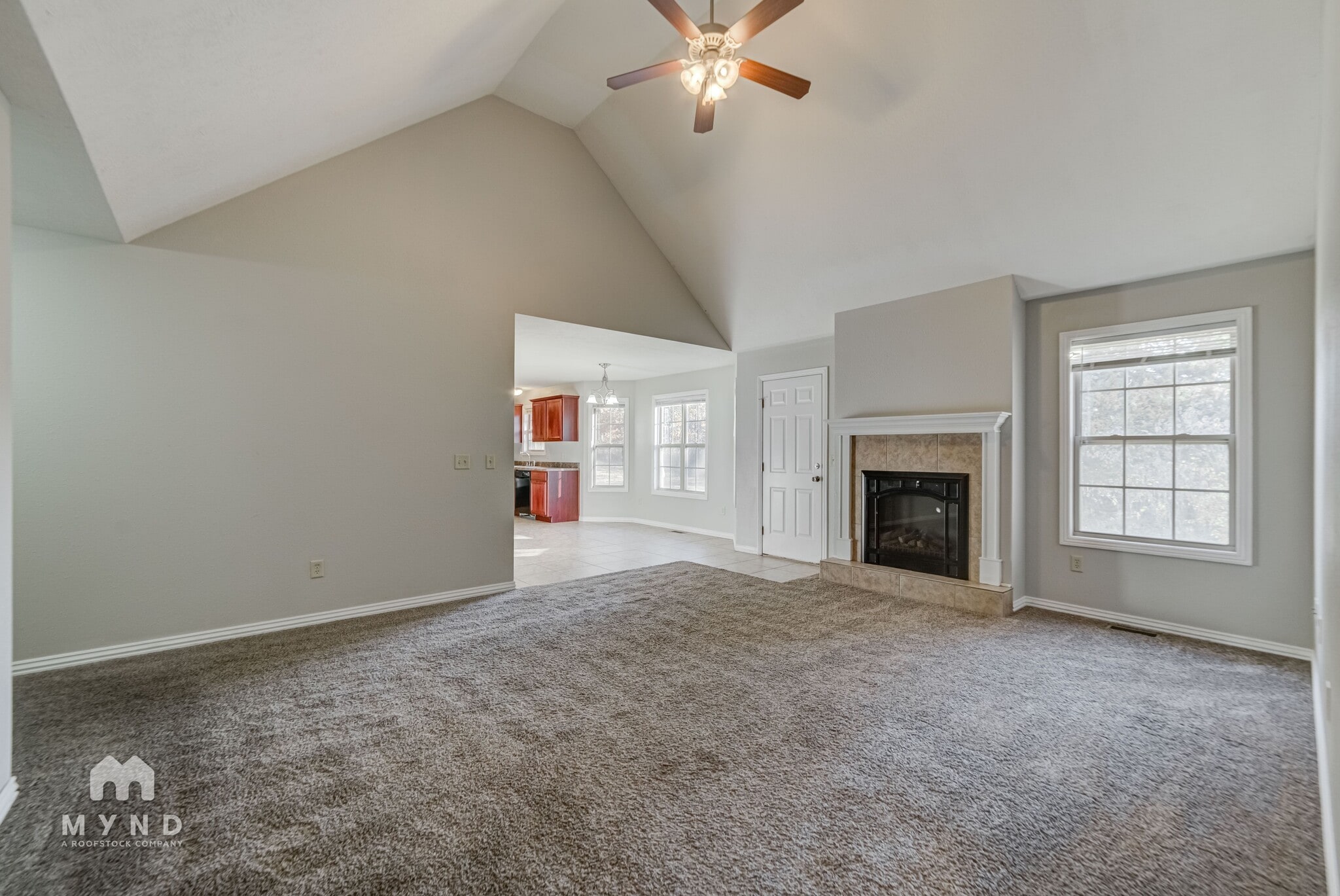 Building Photo - 112 N Peach Brook