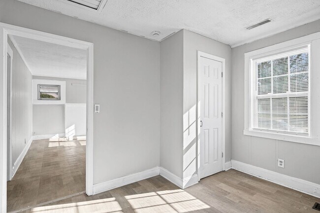 Building Photo - 1971 Detriot Avenue - For Rent $2000.00 3 bedrooms, 2 baths Off street parking