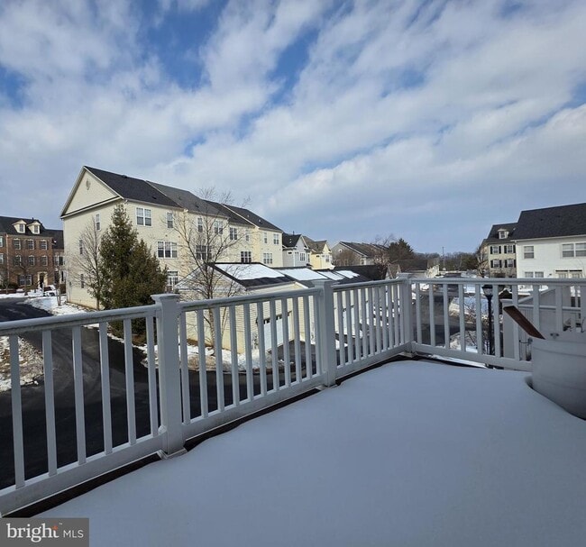 Building Photo - 12855 Clarksburg Square Rd