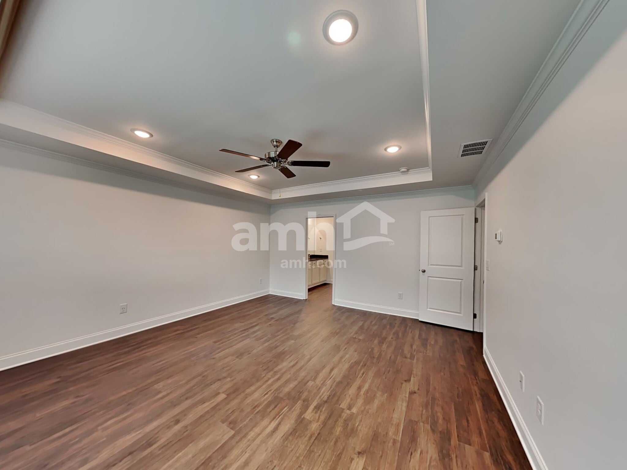 Building Photo - 163 Pecan Dr