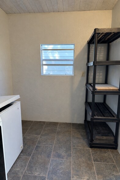 Building Photo - 8430 NW 39th Cir