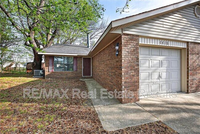 Building Photo - 4418 Acoma St