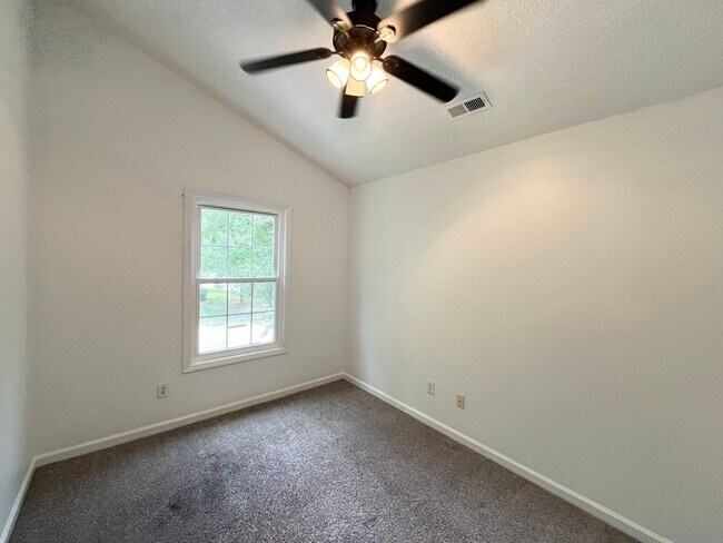 Building Photo - Charming Newly Remodeled 3BD, 2BA Raleigh ...