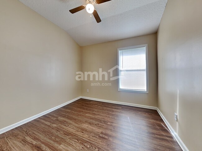 Building Photo - 13839 Victoria Lakes Dr