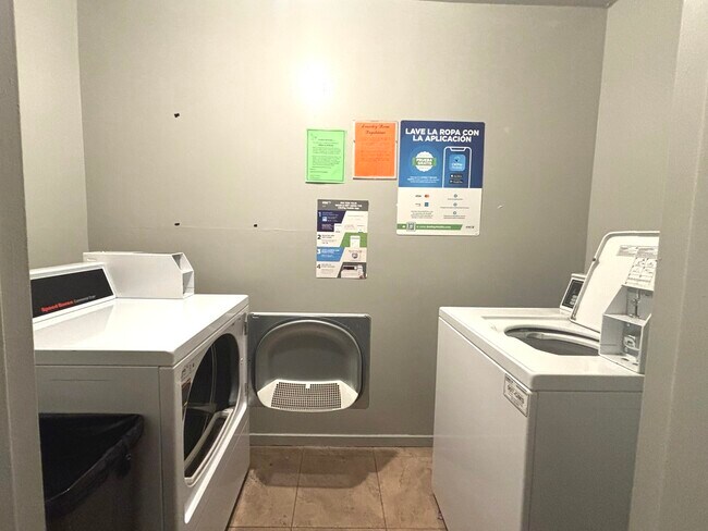 Building Photo - 112 Mullingar Ct