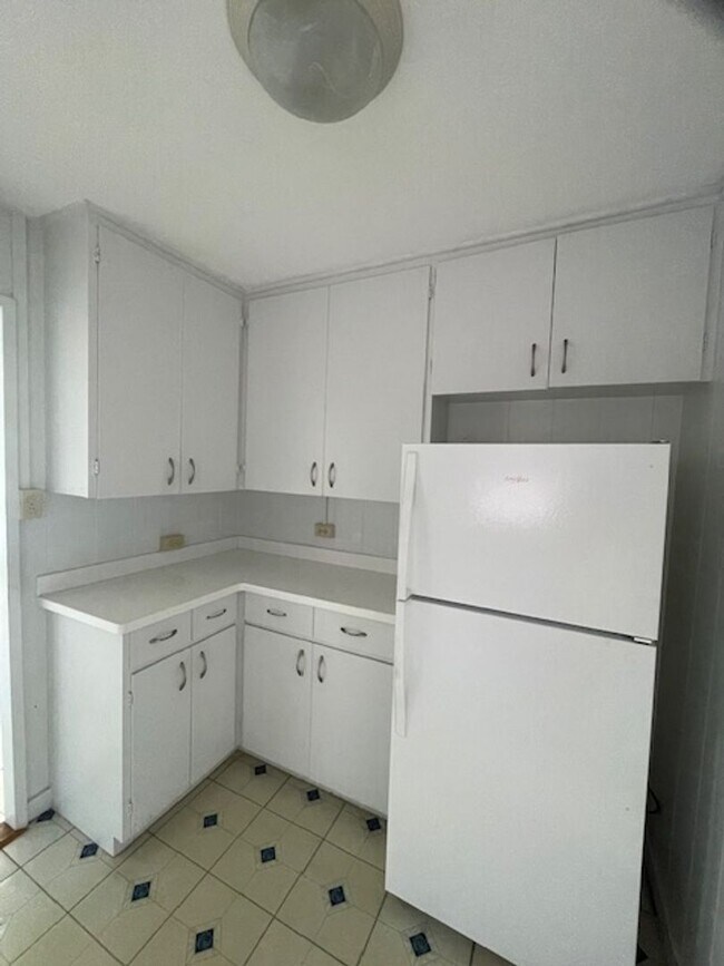 Building Photo - 1 Bedroom in Honolulu