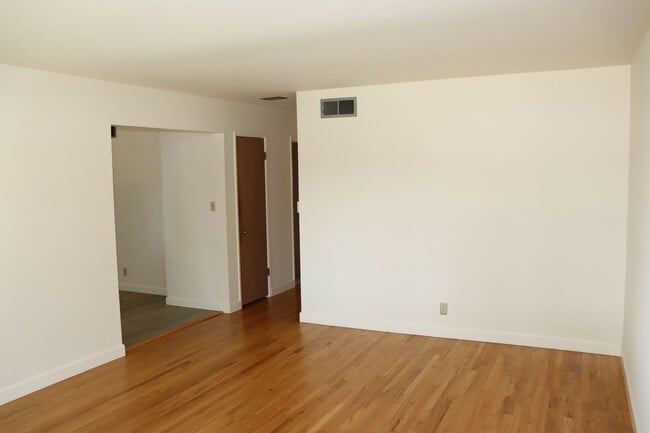 Building Photo - Cozy Ranch Style Home in the Heart of Campbell