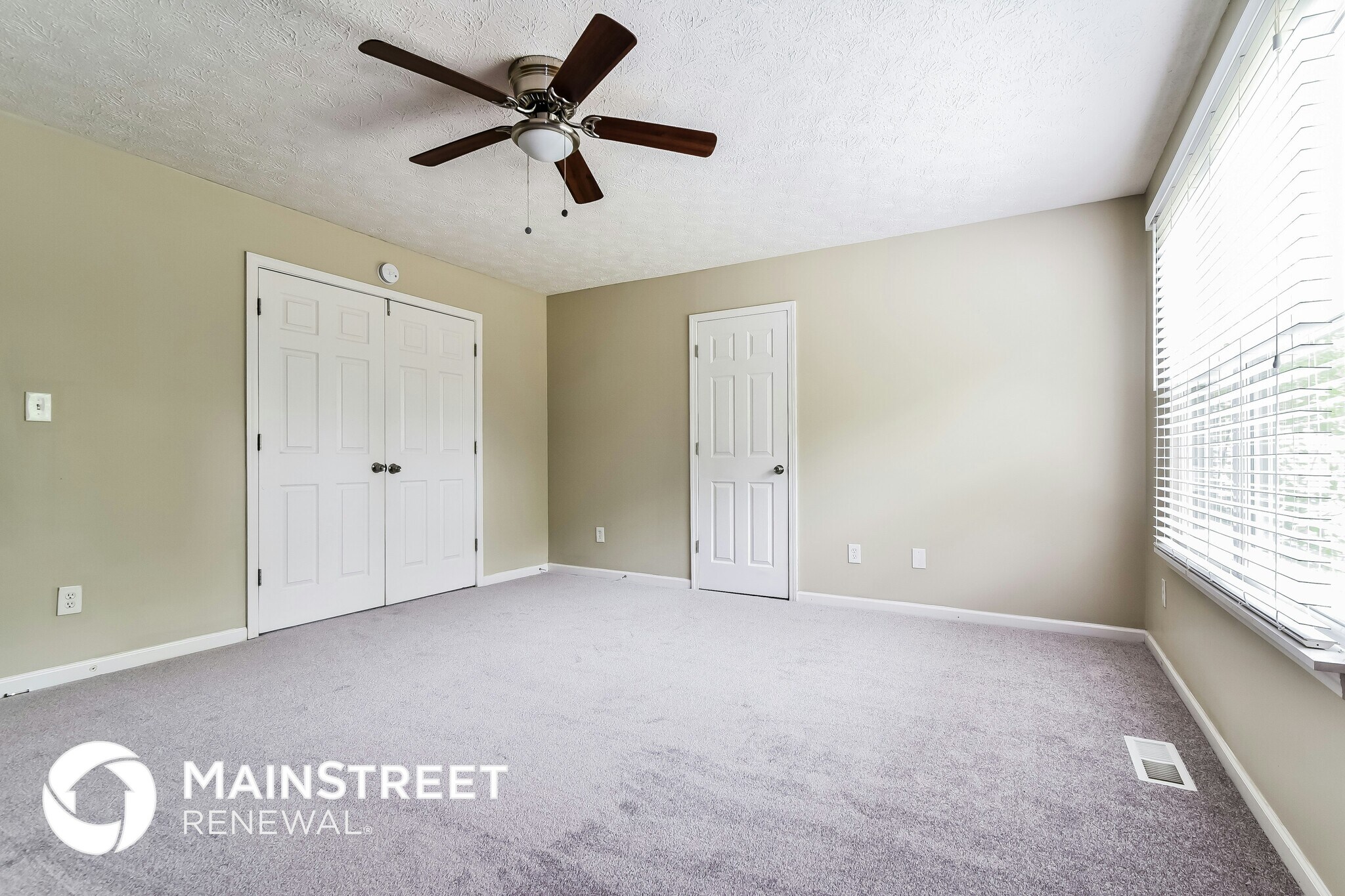 Building Photo - 12218 Van Spronsen Ct