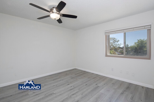 Building Photo - 2106 Lark Glen