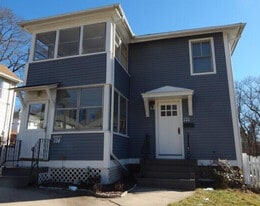 Building Photo - 99 Putnam St