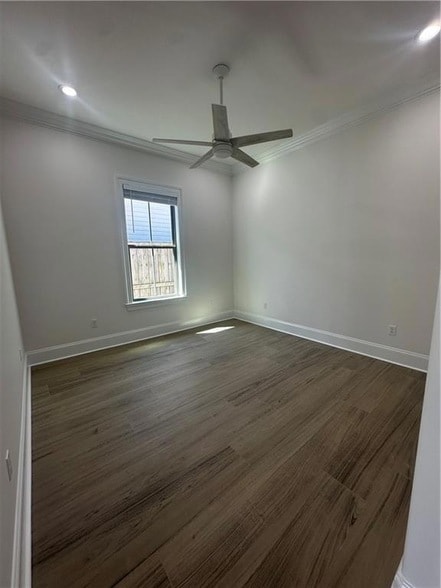 Building Photo - 2300 Pirate Dr