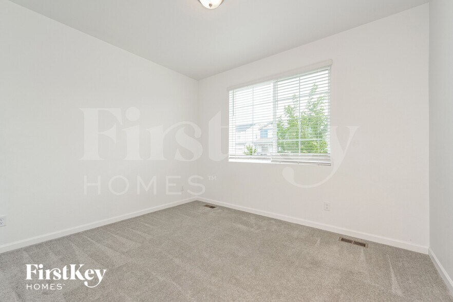 Building Photo - 14693 Normande Dr