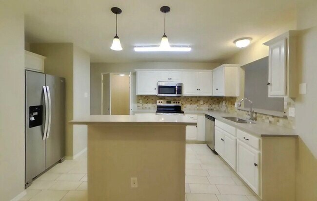 Building Photo - An Inviting 3-Bedroom Home Made for Memories