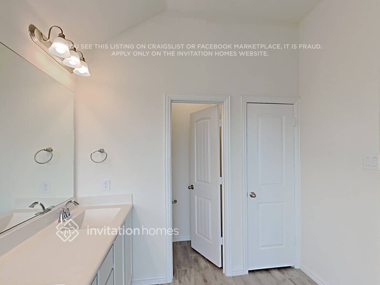 Building Photo - 14812 Gilley Ln