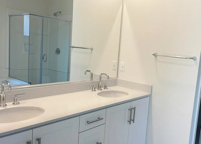 Building Photo - 20066 Sunburst Ct