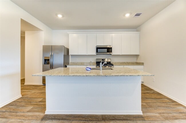 Building Photo - 30507 Carter Cv