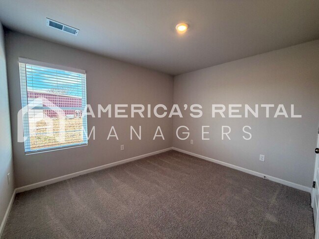 Building Photo - Brand New Living at Driftwood Townhomes!