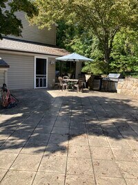 Building Photo - 5219 Cottonwood Dr