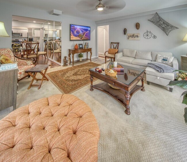 Building Photo - 216 S Ocean Blvd