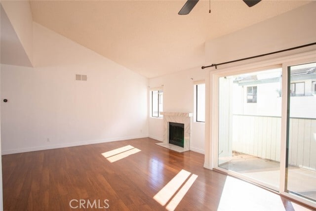 Building Photo - 10475 Newhome Ave