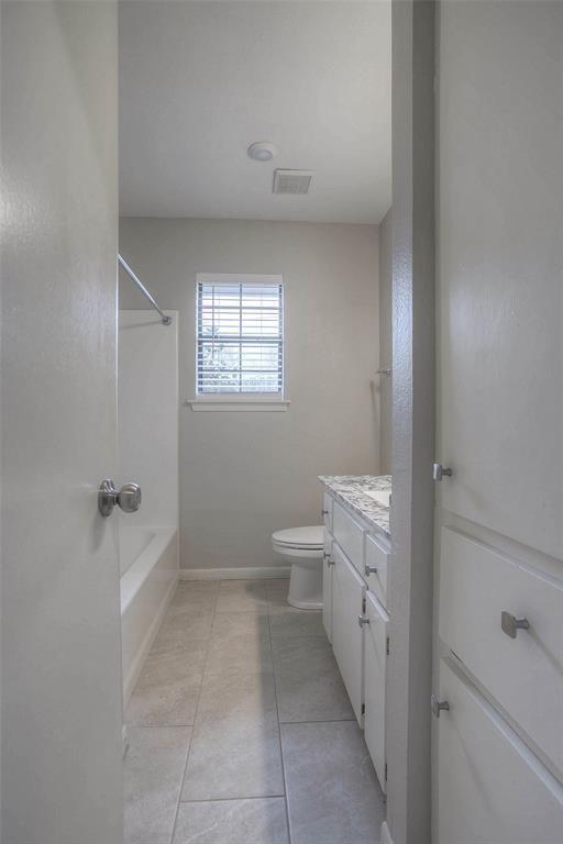 Building Photo - 3011 Sand Dr