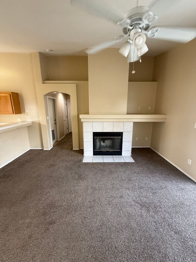 Building Photo - Cozy 3-Bedroom, 2-Bathroom Home in the Campus Park Neighborhood