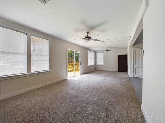 Building Photo - 509 Palomar Dr