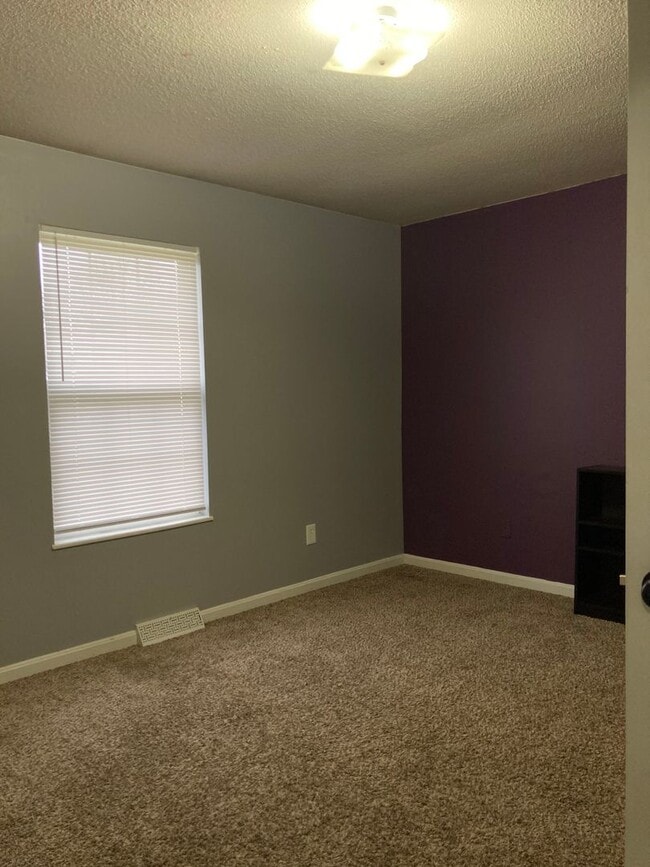 Building Photo - NEW YEAR & New and Improved Price