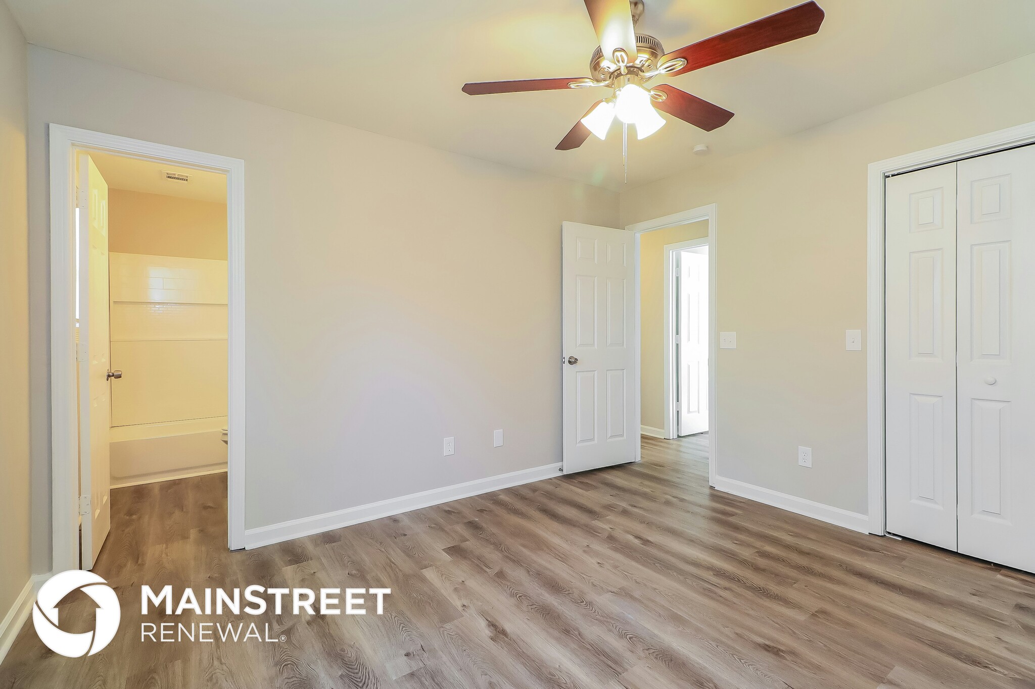 Building Photo - 207 E Wade St