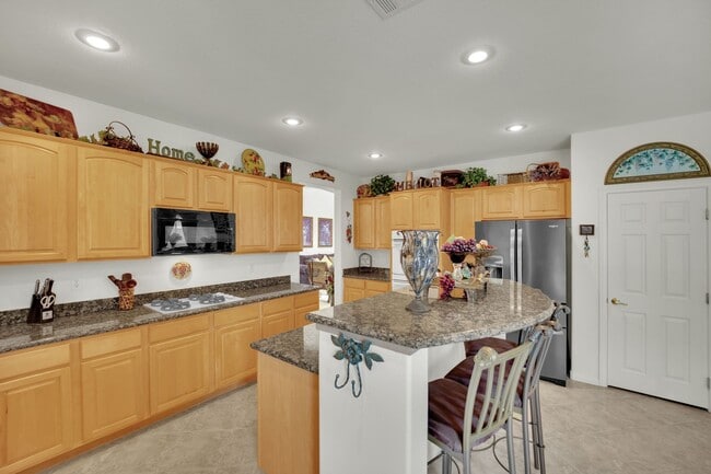 Building Photo - 875 Chaste Ct