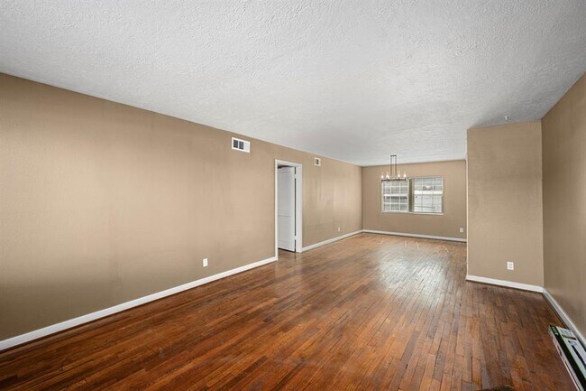 Building Photo - 3444 Blodgett St