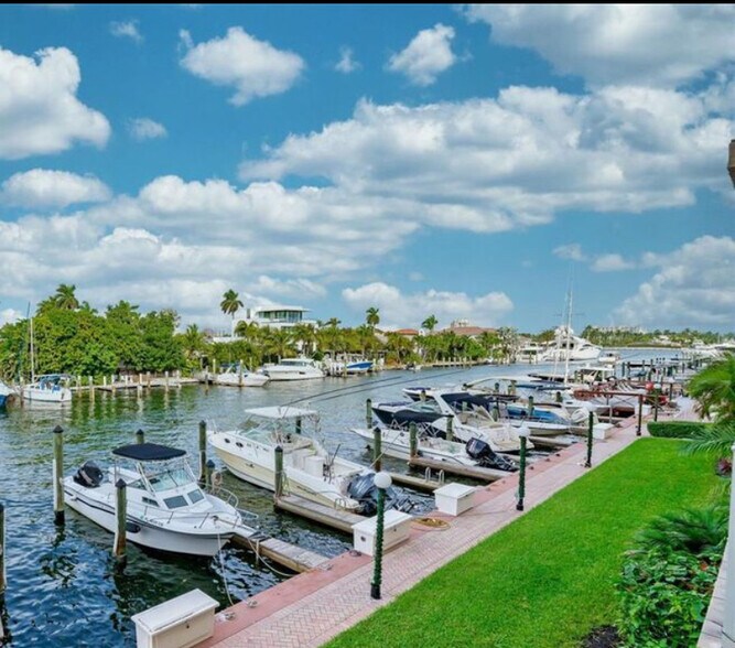 Building Photo - 1777 SE 15th St