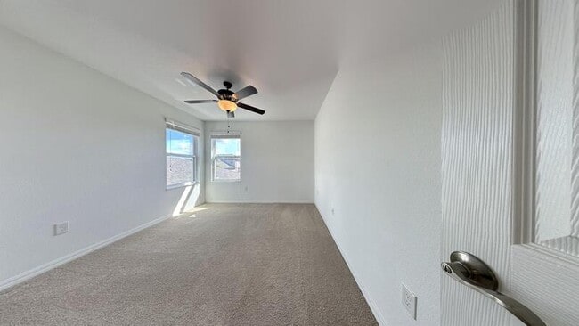 Building Photo - 10127 Tuscan Sun Ave