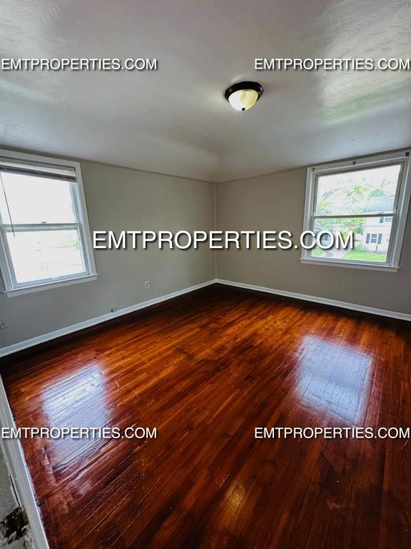 Building Photo - 2373 E 37th St