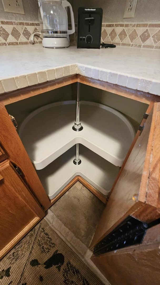 Building Photo - Fully Furnished House with views and all u...