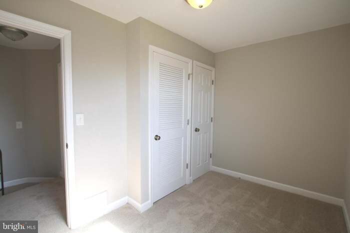 Building Photo - 2737 Iverson St