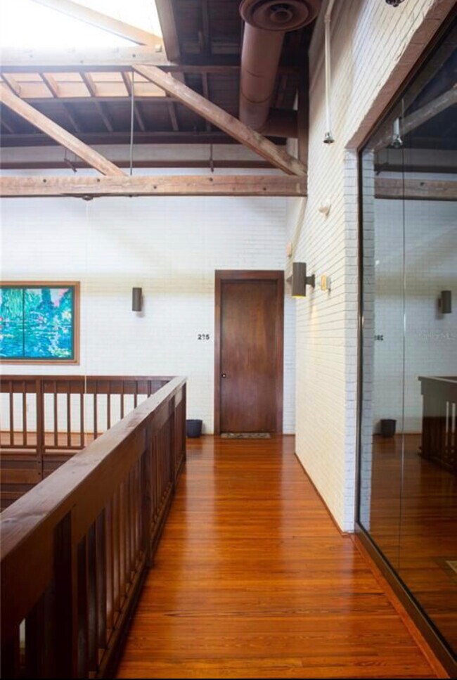 Building Photo - 285 E Stuart Ave
