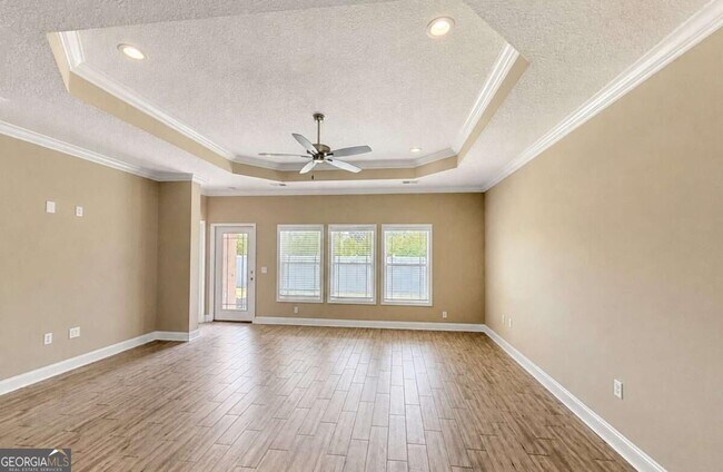 Building Photo - 152 The Villas Wy