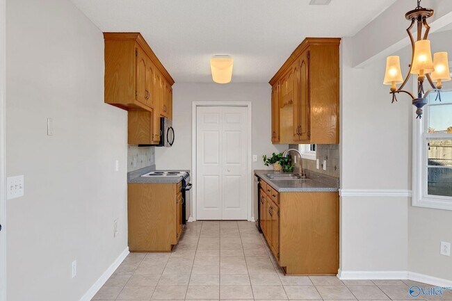 Building Photo - 113 Delta Pine Dr