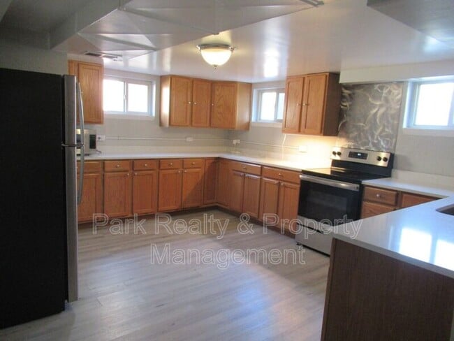 Building Photo - 2718 Ames St