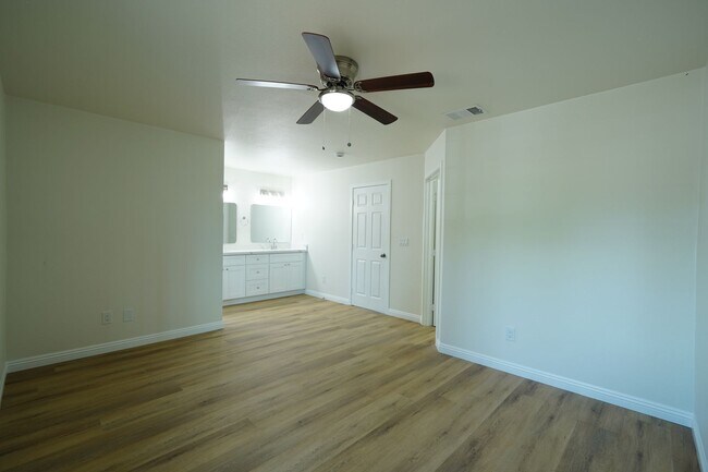 Building Photo - 14696 Joshua Tree Ave