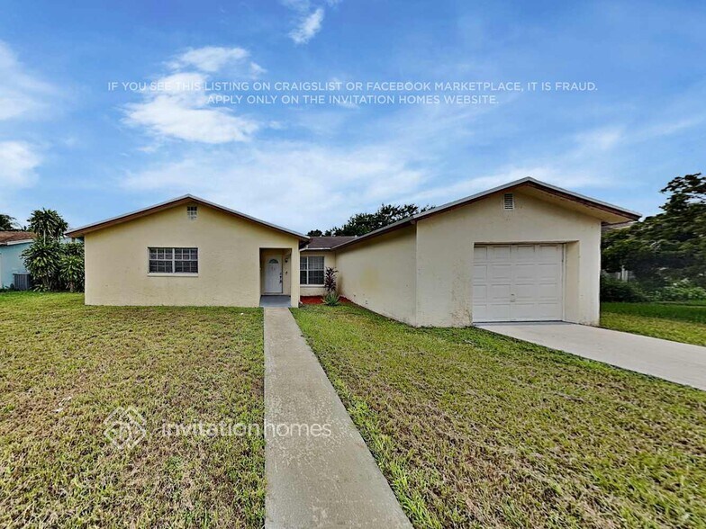 Primary Photo - 8996 SW 8th St