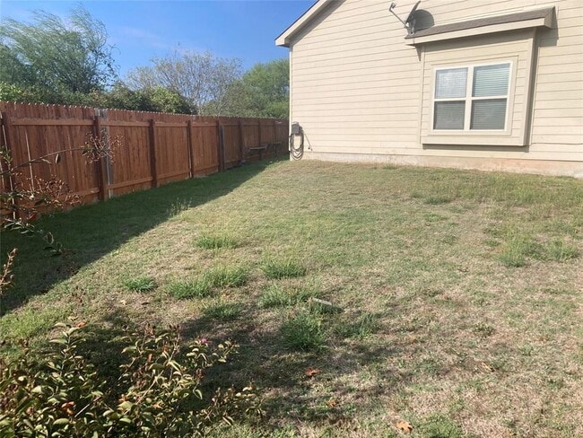 Building Photo - 7216 Vail Ridge St