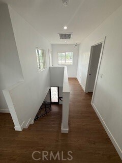 Building Photo - 401 S Burris Ave