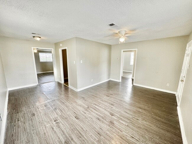 Building Photo - 1259 Newark Ave