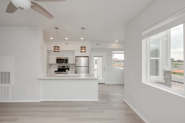 Building Photo - 2 Bedroom Apartments in Caldwell With Styl...