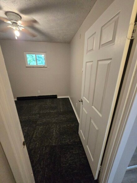 Building Photo - 3047 Simpson Rd