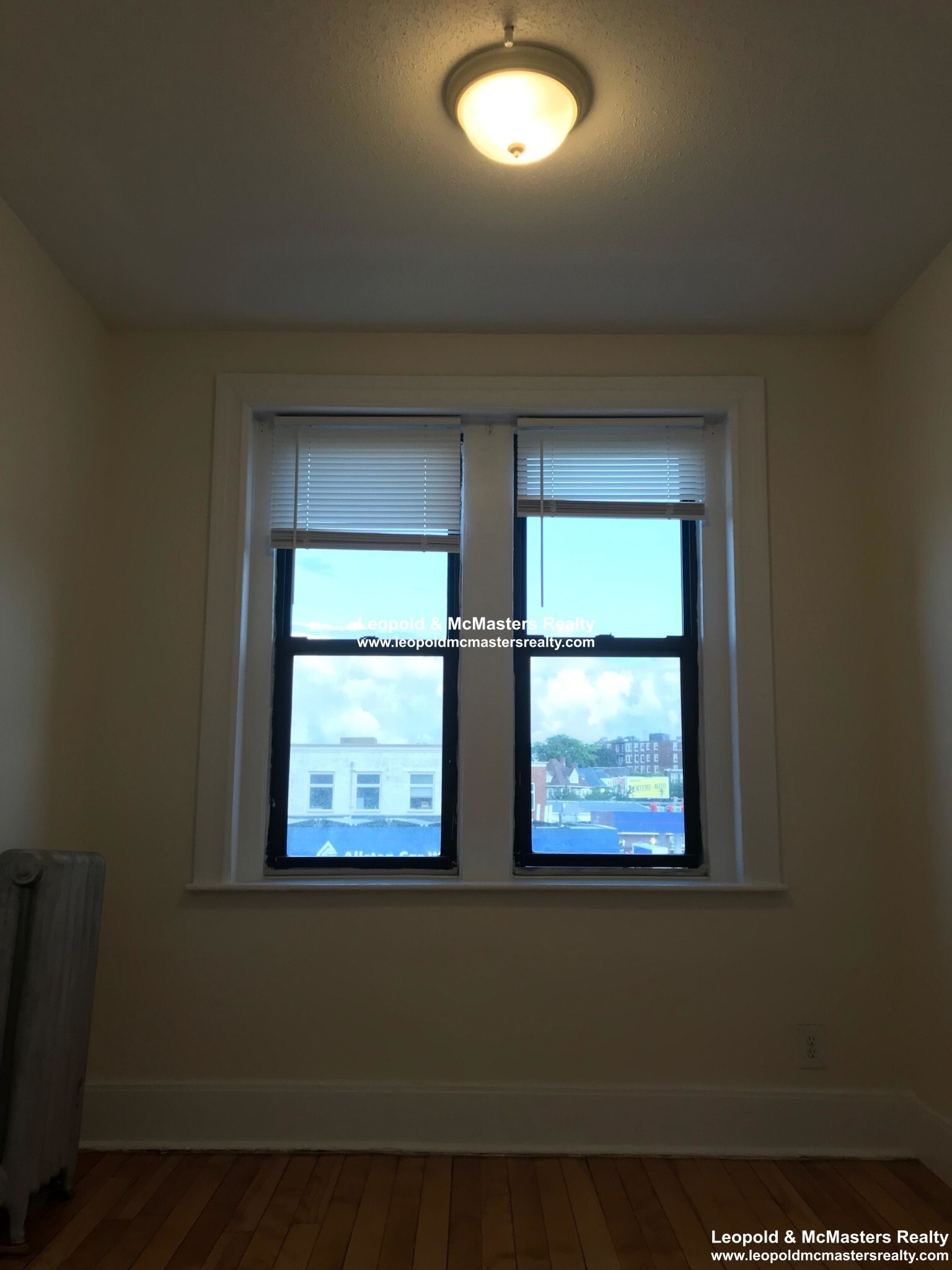 Building Photo - 439 Cambridge St