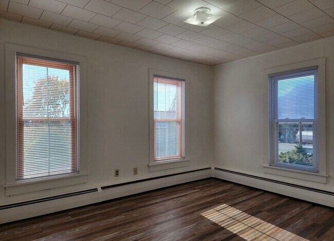Building Photo - 36 Stevens Rd